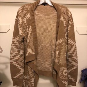 Gold/ Khaki Cardigan with detailed design!